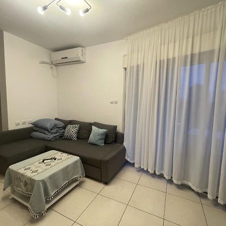 Ashdod City Center 2-Rooms Apartment, 15Min Walk To The Beach Экстерьер фото